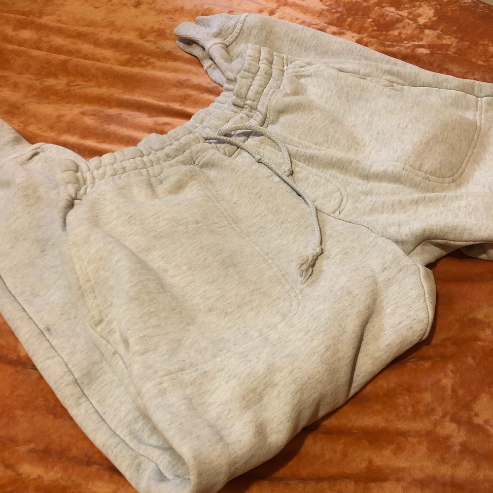 Sweatpants - Picture 6 of 9